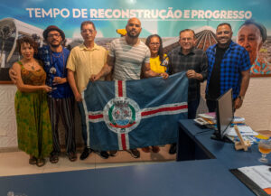 Artistas de São Gonçalo são recebidos pelo prefeito Jaime Calado, após premiação no Prêmio Hangar de Música