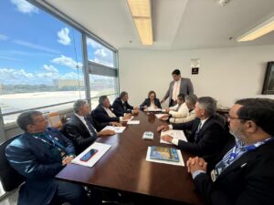 Senadora Zenaide recebe vereadores e consolida força eleitoral