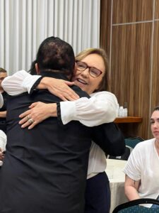Zenaide consolida frente ampla e fortalece caminho para reeleição