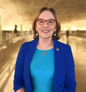 PESQUISA DATA CAPITAL: Zenaide lidera corrida para o Senado na soma dos 2 votos